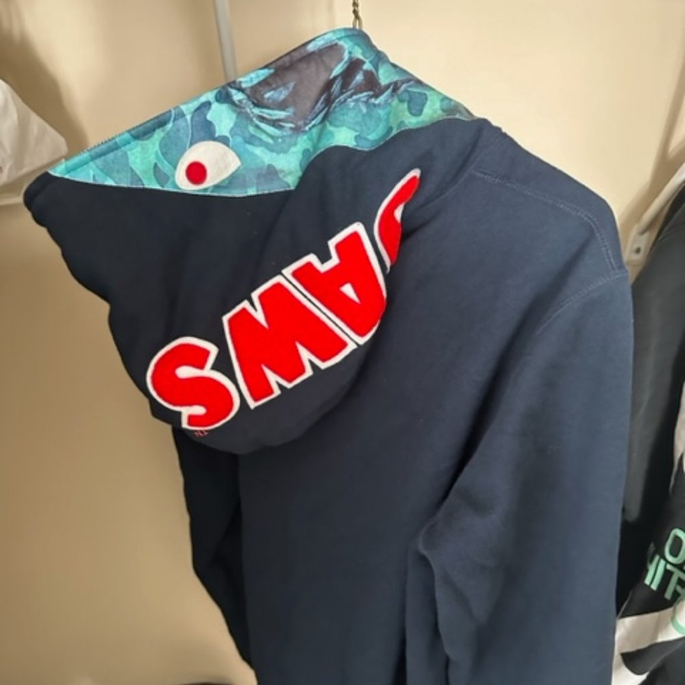 🆂🅾🅻🅳  BAPE × Jaws shark full zip hoodie Navy A Bathing Ape Size L